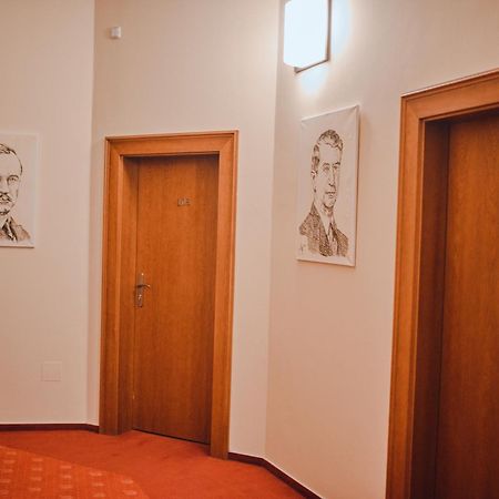 Hotel Grand Hradec Kralove Luaran gambar