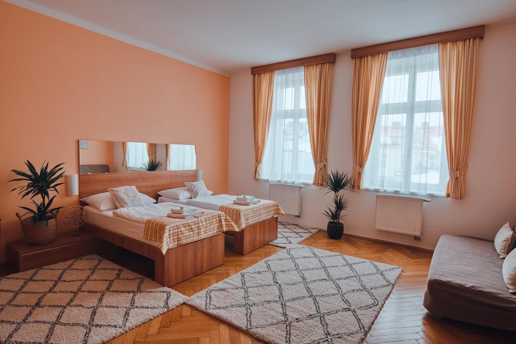Hotel Grand Hradec Kralove Luaran gambar